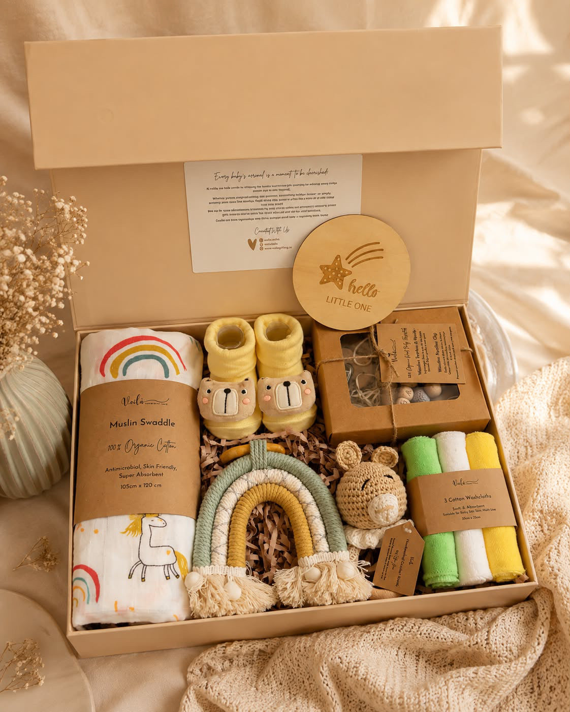 Evergreen Hues Baby Hamper