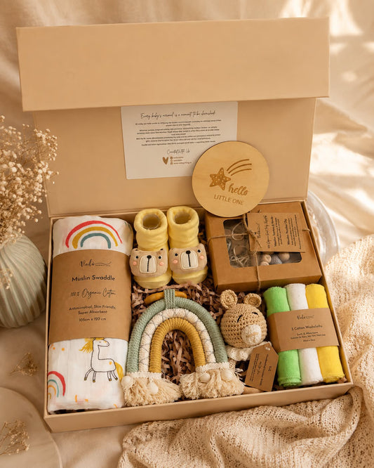 Evergreen Hues Baby Hamper