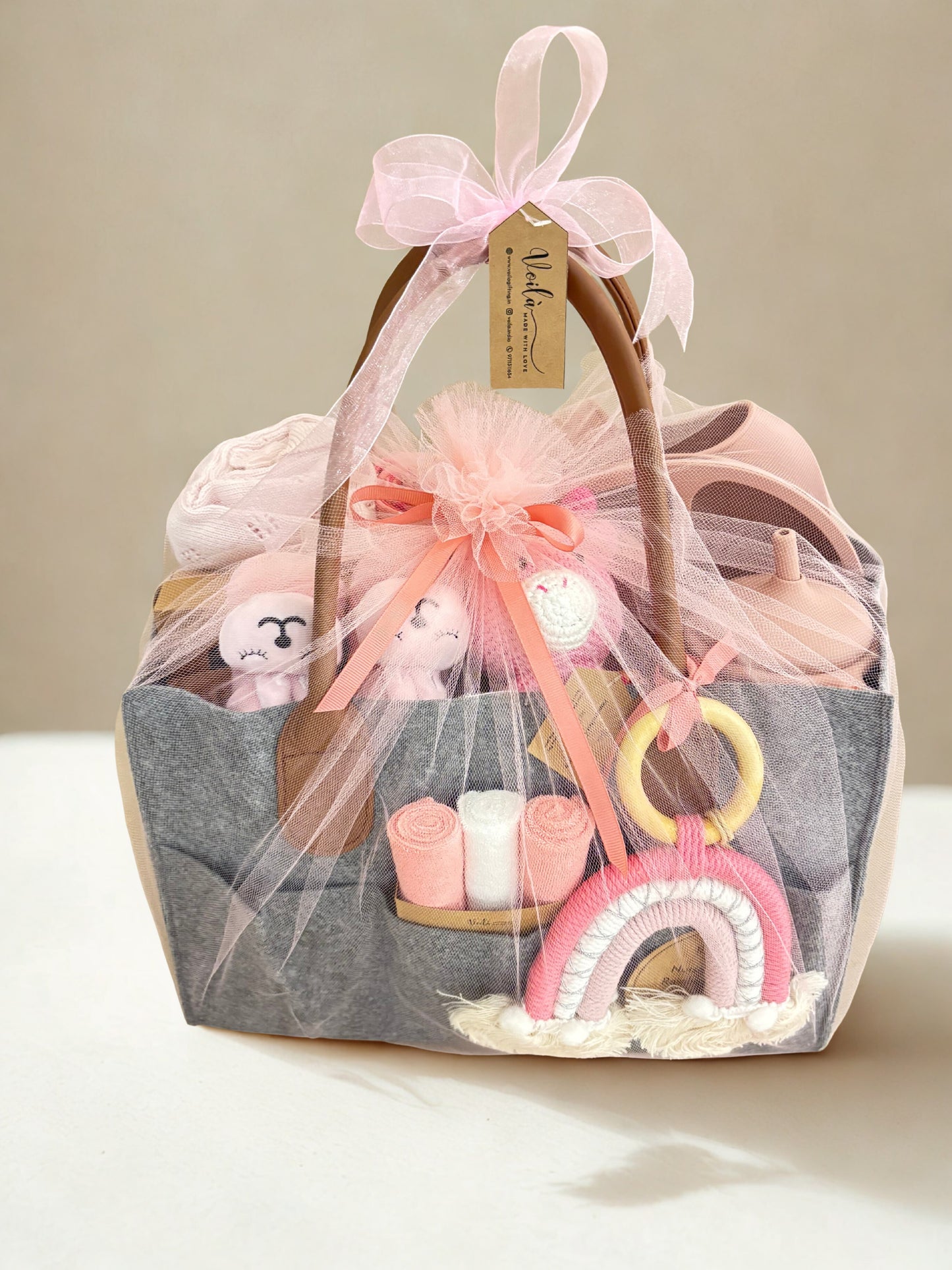 Blush Newborn Caddy Hamper